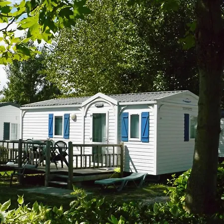 Camping Les Blancs Chenes