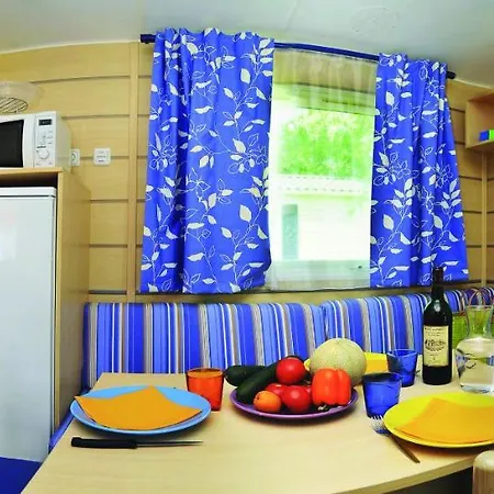 Camping Les Blancs Chênes