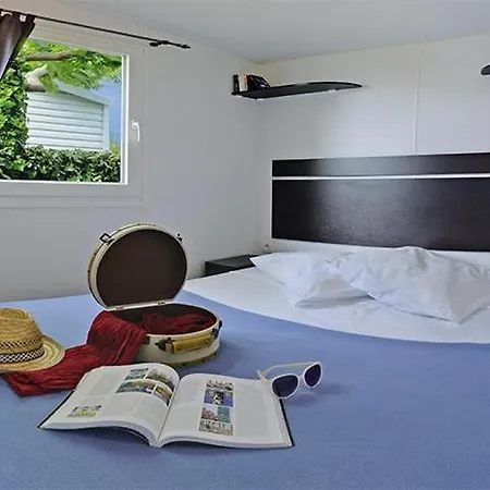 Camping Les Blancs Chenes La Tranche-sur-Mer