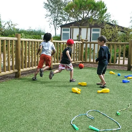 Кемпинг Camping Les Blancs Chenes